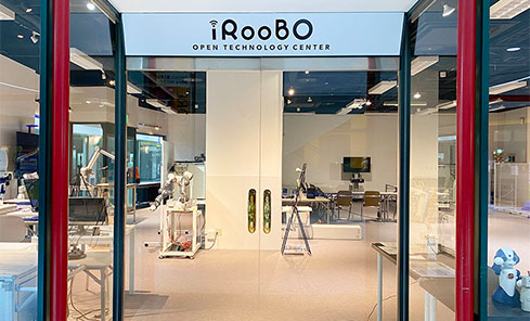 i-RooBO（アイローボ）